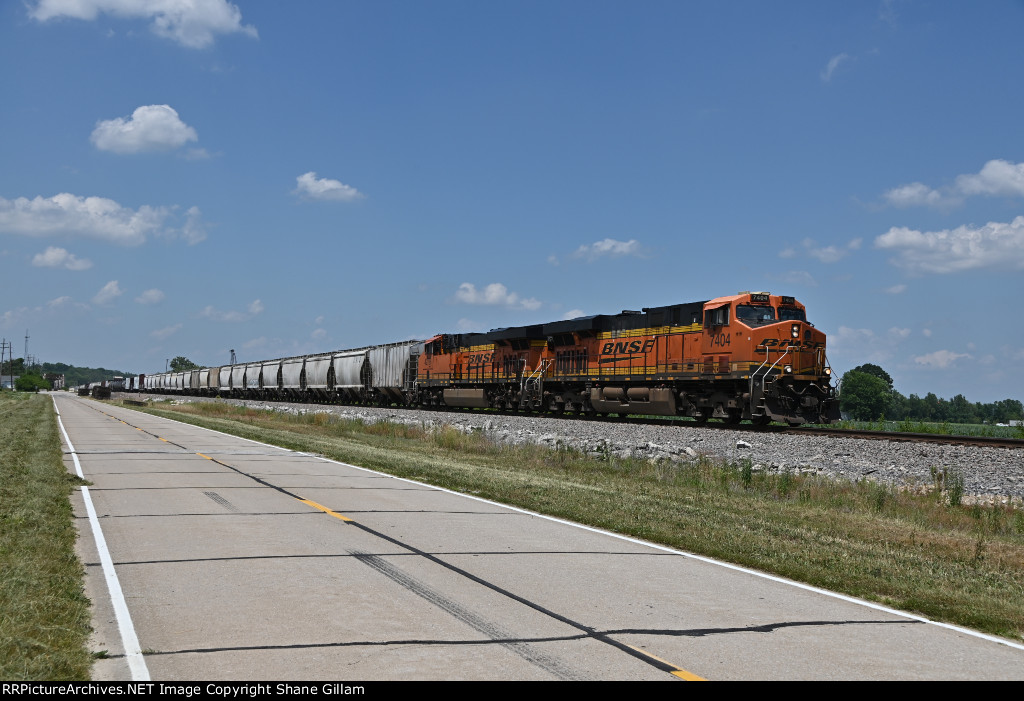 BNSF 7404